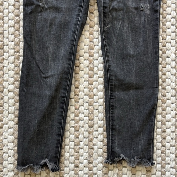 Gap Black Frayed Hem Jeans - Picture 3 of 7